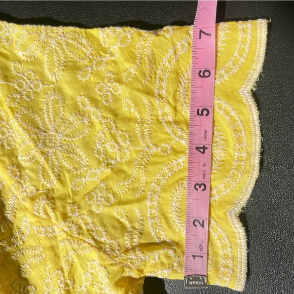 NWT yellow floral embroidered top size XL stretchy bottom hem bohemian hippie - Picture 6 of 13